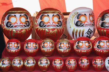 正月のイメージ、達磨