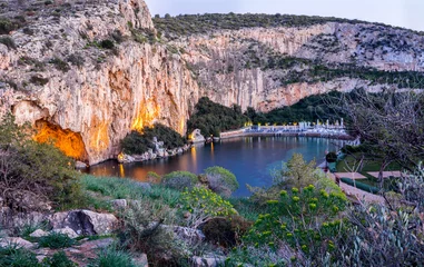 Badkamer foto achterwand See in Vouliagmeni, südlich von Athen nach Sonnenuntergang © moofushi