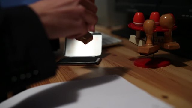  boss signer document of stamp on partnership agreement form-Dan