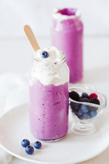 Blueberry banana smoothie