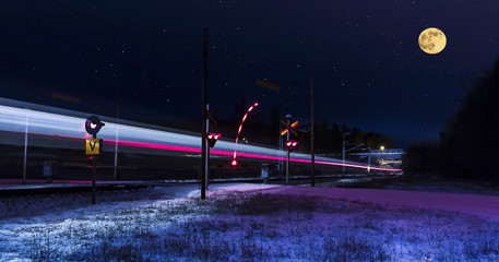 Expresstrain by night 