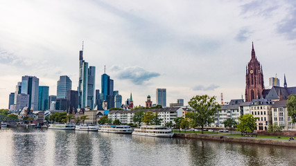 Fototapeta na wymiar FRANKFURT AM MAIN, GERMANY - SEPTEMBER 20, 2015: View of Frankfurt am Main skyline