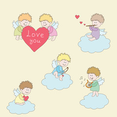 Милые ангелочки на облачках