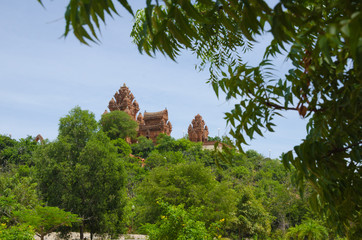Naklejka premium Po Klong Garai temple - a typical construction of champa architecture, it is located on a hill of Bac Ai, Ninh Thuan, Vietnam.