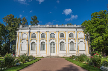 Obraz premium Kammenoe zalo pavilion