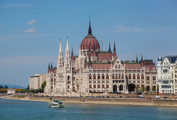 Fototapeta na wymiar building of the Parliament in Budapest, Hungar