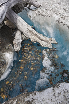 Eiswasser auf einem Gletscher
