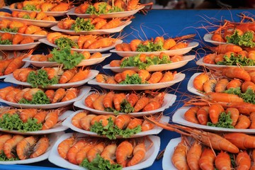 Cooked king prawns for sale