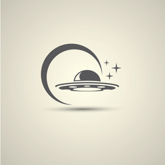 Ufo flying saucer vector icon © zmiter