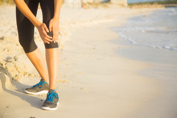 Young Jogger Has Knee Pain