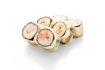 Hot roll Syake tempura, salmon, spicy sauce, cucumber 