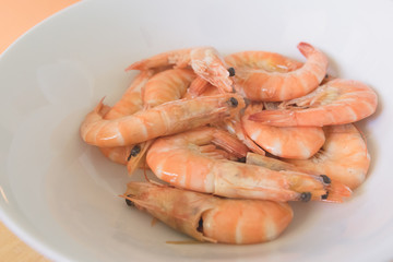 Riesengarnelen, gekocht und mit Schale