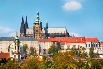 Fototapeta premium Cityscape of Prague with Saint Vitus Cathedral, Czech Republic