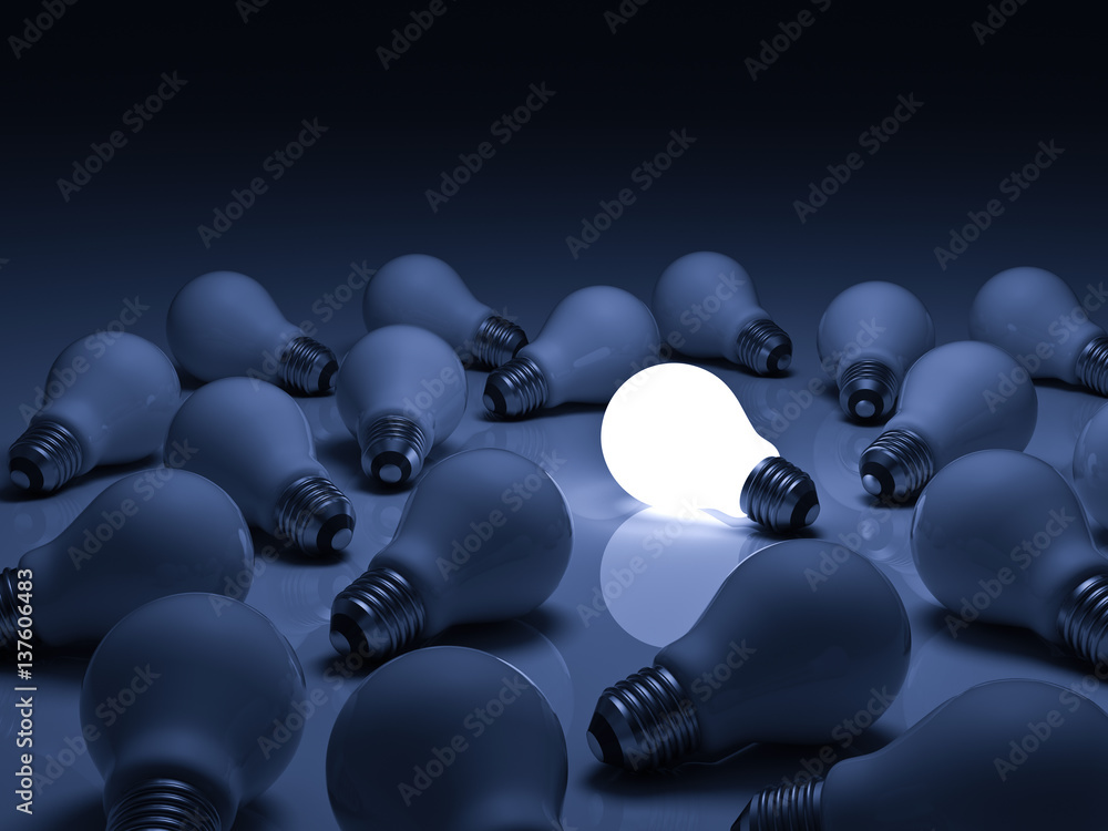 Poster One glowing light bulb standing out from unlit incandescent bulbs with reflection on blue background  individuality and different creative ideas concepts 3D rendering