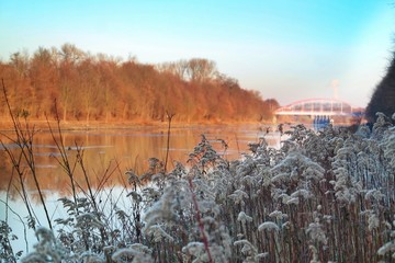 Blick zur Ludwigstra&szlig;enbr&uuml;cke am Rhein-Herne-Kanal
