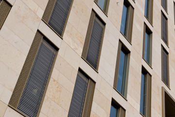 Modernes Bürogebäude - Fassade