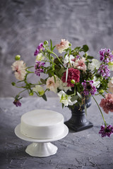 Cake with flowers 