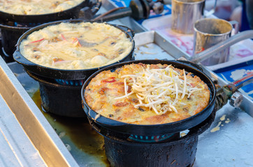 Hot pan fried mussels