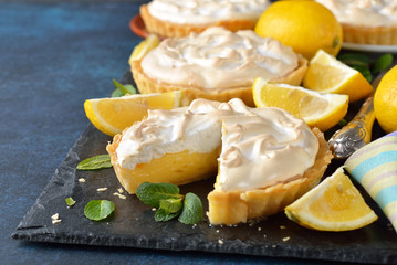 Lemon pie with meringue