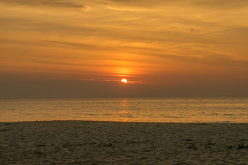 Obraz premium Landscape of paradise tropical island beach, sunrise shot