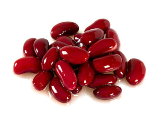cooked kidney beans on a white background