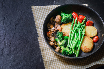 Vegetable gill on pan
