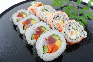 おいしそうなおカリフォルニアロール巻き
