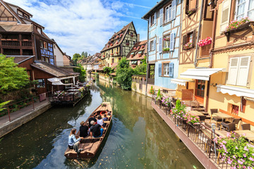 Fototapeta na wymiar canal in Colmar, Alsace