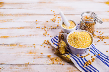 Corn grits and seeds