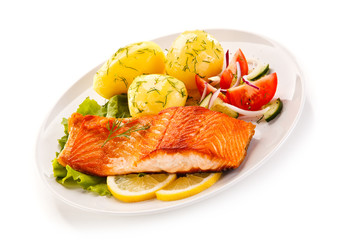 Fried salmon and vegetables 