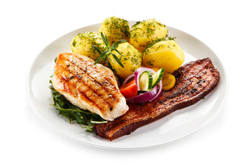 Grilled chicken fillet and vegetables 