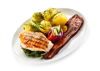 Grilled chicken fillet and vegetables 