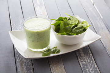 spinach salad cocktail vitamins benefit health.
