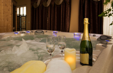 Jacuzzi, champagne and candle light