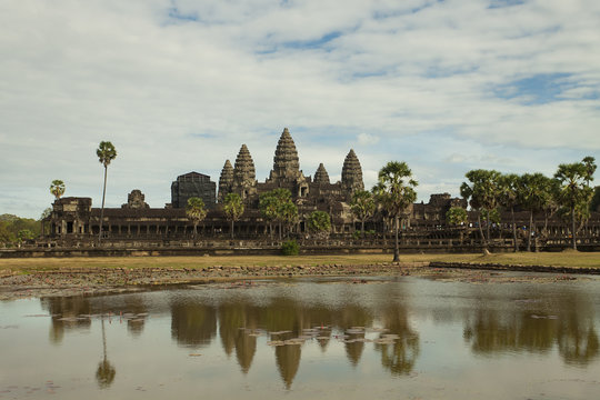 Angkor Wat reflecting in the lake 