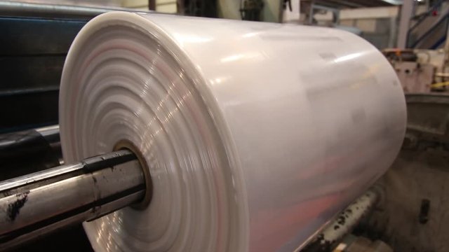 Industrial production of plastic sheeting
