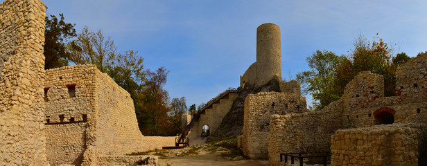 Jura - Zamek w Smoleniu (Smoleń Castle)
