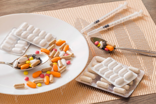 Dependence of tablets / hypochondria / concept 