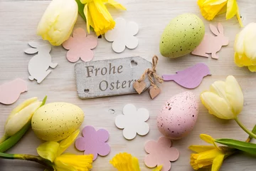 Fotobehang Easter and spring decoration, flowers and eggs. © gitusik