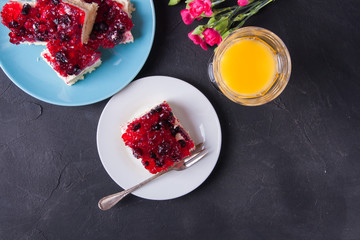 Forest fruit cake with jelly
