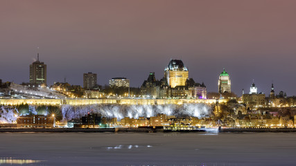 Fototapeta na wymiar Old Quebec City and Fairmont le Chateau Frontenac