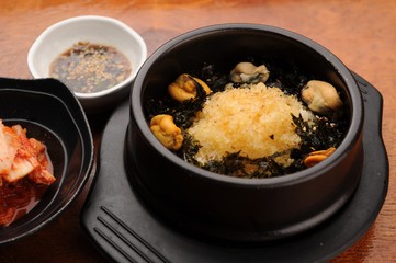 dolsot al bap. Rice with Fish Roe