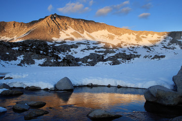 sierra mountain ridge