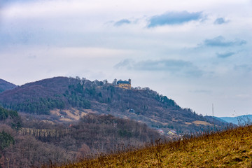 Fototapeta na wymiar Burg Greifenstein with meadow in the foreground