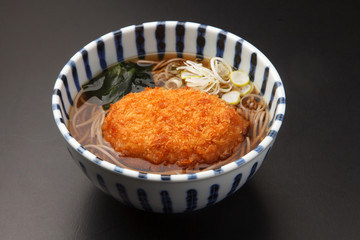 コロッケ蕎麦