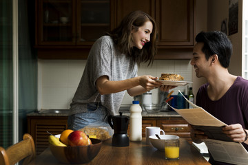 Obraz premium Coouple Eating Morning Breakfast Togetherness