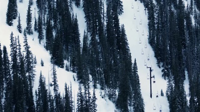 Colorado mountains covered in snow in the Winter