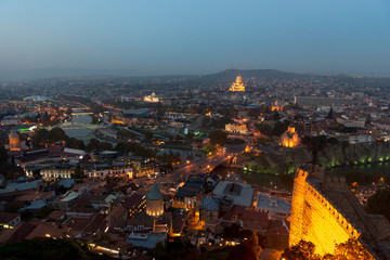 Fototapeta na wymiar night view of Tbilisi