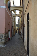 Fototapeta na wymiar glimpse through the alleys of a country of the Mediterranean Sea