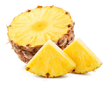 pineapple with slices